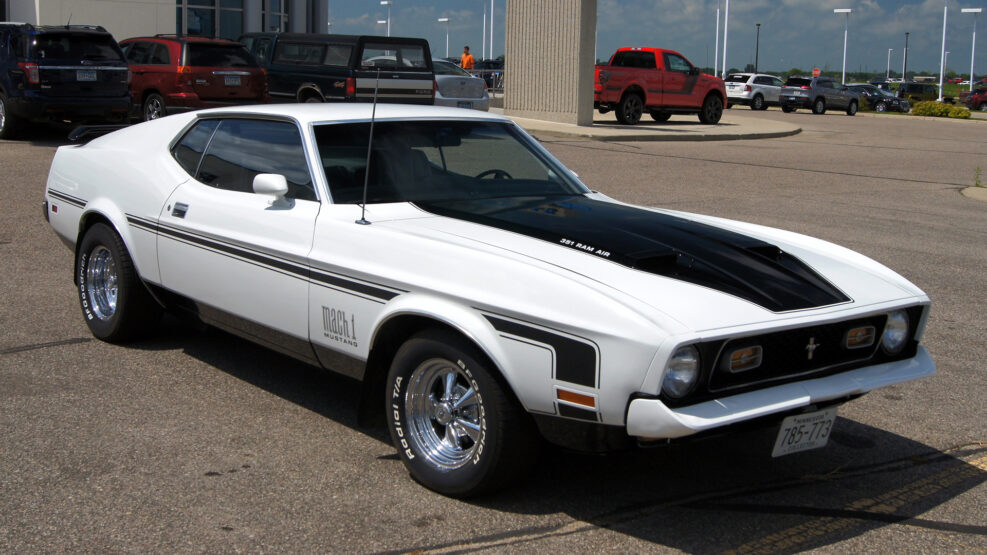 Ford Mustang Mach 1 White